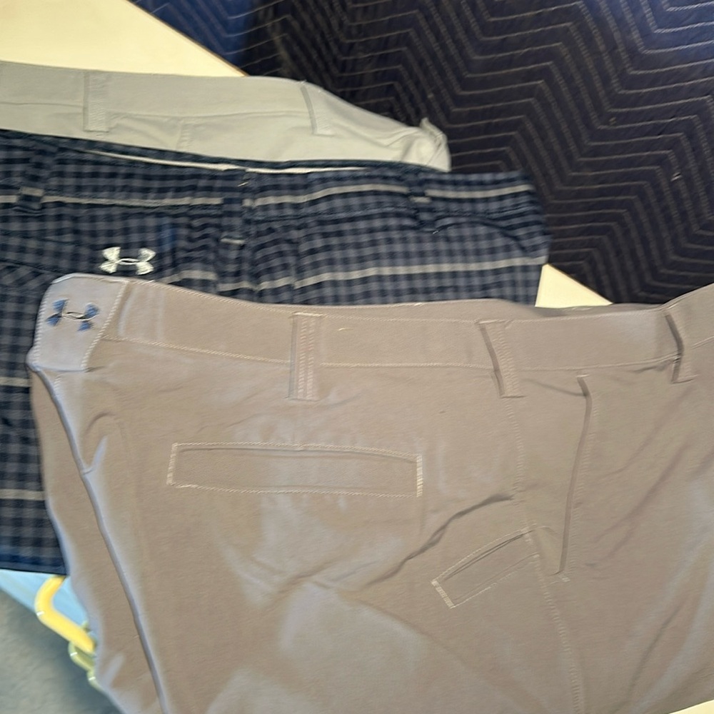 Under Armour 3 pair sz 42 golf shorts